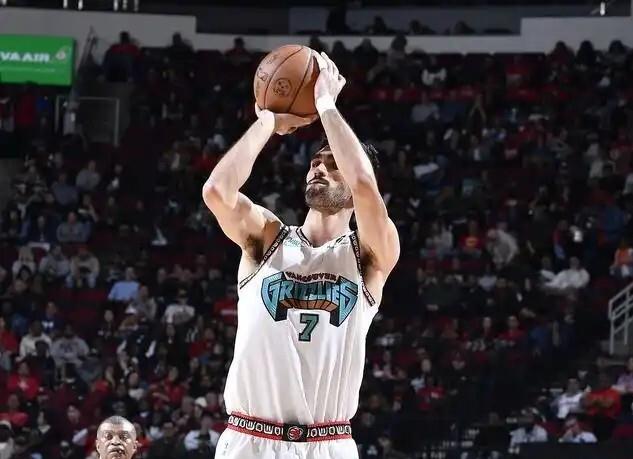 爱游戏官方-灰熊绝杀菲律宾男篮，哈里斯惊艳世界