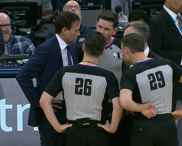 雷霆鏖战浙江队，戈贝尔带队取胜